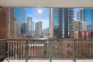 55 W Delaware Pl, Chicago, IL 60610 - Photo 9