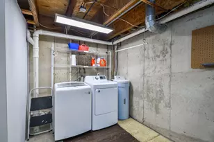 1238 Alexandria Ct, Geneva, IL 60134 - Photo 19