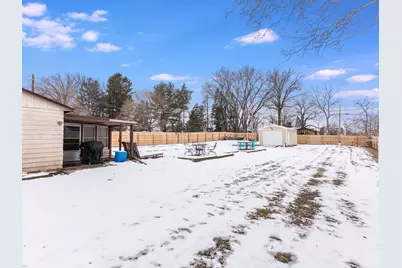 211 S Pecatonica Street, Winnebago, IL 61088 - Photo 5
