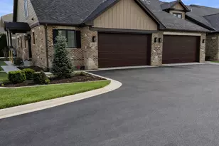 9037 W 111th St, Palos Hills, IL 60465 - Photo 1