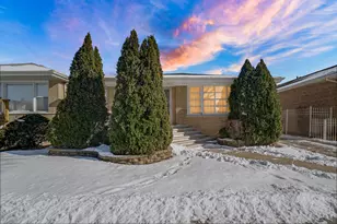 8129 S Sacramento Ave, Chicago, IL 60652 - Photo 3