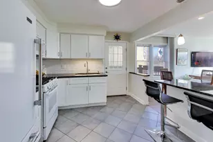 8428 McCormick Blvd, Skokie, IL 60076 - Photo 9