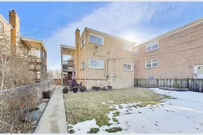 8428 McCormick Boulevard, Skokie, IL 60076 - Photo 47