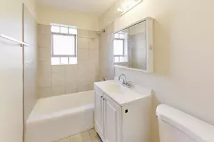 8428 McCormick Blvd, Skokie, IL 60076 - Photo 35