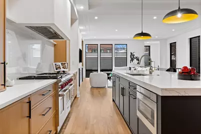 3846 N Bell Avenue, Chicago, IL 60618 - Photo 9