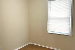 335 E Mulberry Dr, Glenwood, IL 60425 - Photo 5