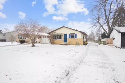 219 N Ridgemoor Avenue, Mundelein, IL 60060 - Photo 3
