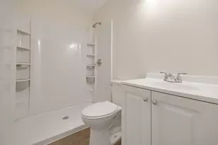 219 N Ridgemoor Ave, Mundelein, IL 60060 - Photo 19