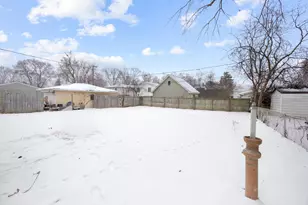 219 N Ridgemoor Ave, Mundelein, IL 60060 - Photo 25