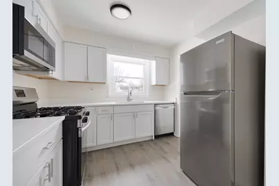 219 N Ridgemoor Avenue, Mundelein, IL 60060 - Photo 13