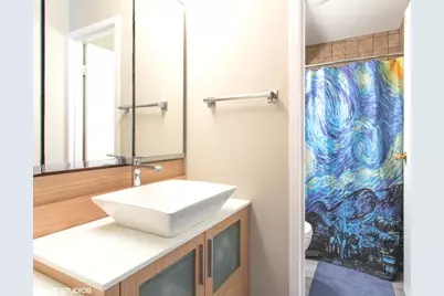 400 E Randolph Street #2330, Chicago, IL 60601 - Photo 11