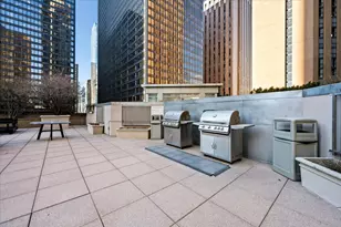 222 N Columbus Dr, Chicago, IL 60601 - Photo 29