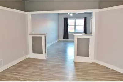 404-1/2 Liberty Street #UPSTAIRS, Morris, IL 60450 - Photo 5