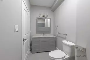 3044 W Irving Park Rd, Chicago, IL 60618 - Photo 17