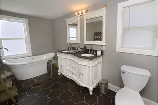 904 1/2 W Marquette St, Ottawa, IL 61350 - Photo 7