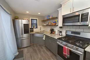 904 1/2 W Marquette St, Ottawa, IL 61350 - Photo 5