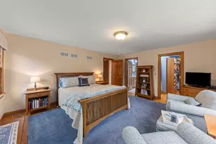 909 S Wheaton Ave, Wheaton, IL 60189 - Photo 17