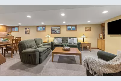 909 S Wheaton Avenue, Wheaton, IL 60189 - Photo 25