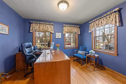 909 S Wheaton Avenue, Wheaton, IL 60189 - Photo 15