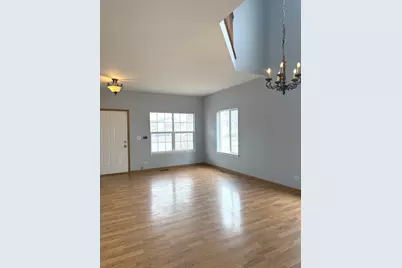 2208 Rebecca Circle #2208, Montgomery, IL 60538 - Photo 3