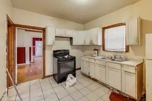 22 E 19th Pl, Chicago Heights, IL 60411 - Photo 7