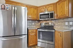 9 Spruce Ct, Bloomington, IL 61704 - Photo 13