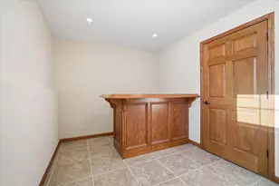 9 Spruce Ct, Bloomington, IL 61704 - Photo 35