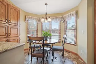 9 Spruce Ct, Bloomington, IL 61704 - Photo 15