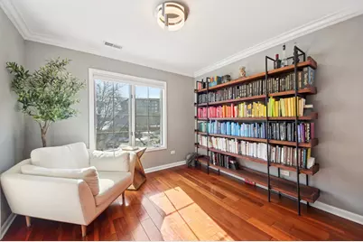 301 E Evergreen Avenue, Mount Prospect, IL 60056 - Photo 11