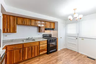 9260 Dee Rd, Des Plaines, IL 60016 - Photo 15