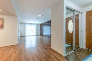 9260 Dee Rd, Des Plaines, IL 60016 - Photo 9