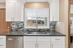 2818 Farrell Ave, Park Ridge, IL 60068 - Photo 15