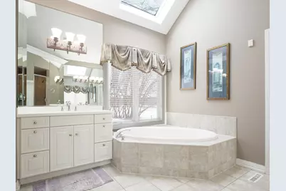 4205 Royal Fox Drive, Saint Charles, IL 60174 - Photo 35