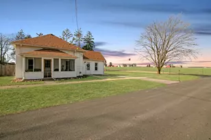 417 Virgil St, Maple Park, IL 60151 - Photo 1