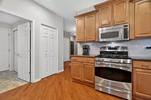 1171 Kingsmill Dr, Algonquin, IL 60102 - Photo 7