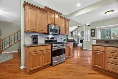 1171 Kingsmill Drive, Algonquin, IL 60102 - Photo 9