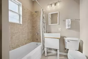 2947 N Washtenaw Ave, Chicago, IL 60618 - Photo 13