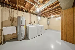 311 Crescent Dr, Sycamore, IL 60178 - Photo 17