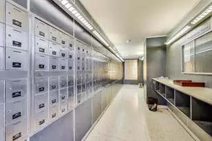 4250 N Marine Dr, Chicago, IL 60613 - Photo 21