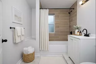 7959 S Saginaw Ave, Chicago, IL 60617 - Photo 21