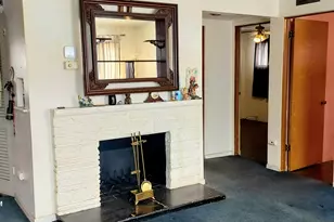 1149 Lafayette St, Aurora, IL 60505 - Photo 5