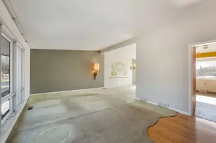 7745 Beckwith Rd, Morton Grove, IL 60053 - Photo 3