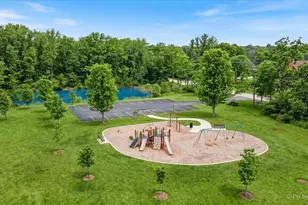 39691 Orchard Bluff Ln, Wadsworth, IL 60083 - Photo 47