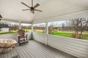 39691 Orchard Bluff Ln, Wadsworth, IL 60083 - Photo 15