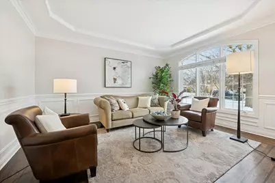 146 N Walnut Street, Elmhurst, IL 60126 - Photo 5