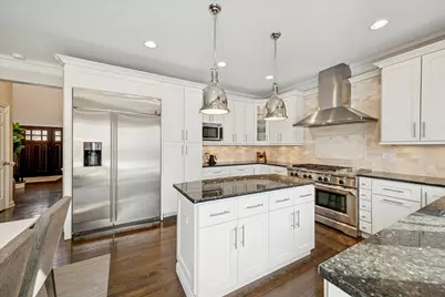 146 N Walnut Street, Elmhurst, IL 60126 - Photo 11