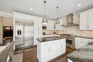 146 N Walnut St, Elmhurst, IL 60126 - Photo 11