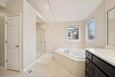 146 N Walnut Street, Elmhurst, IL 60126 - Photo 19