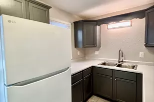 206 Hosmer St, Loves Park, IL 61111 - Photo 5