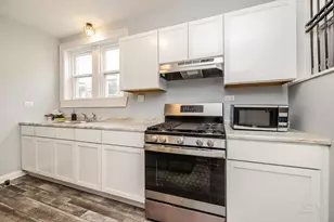 7751 S Phillips Ave, Chicago, IL 60649 - Photo 23